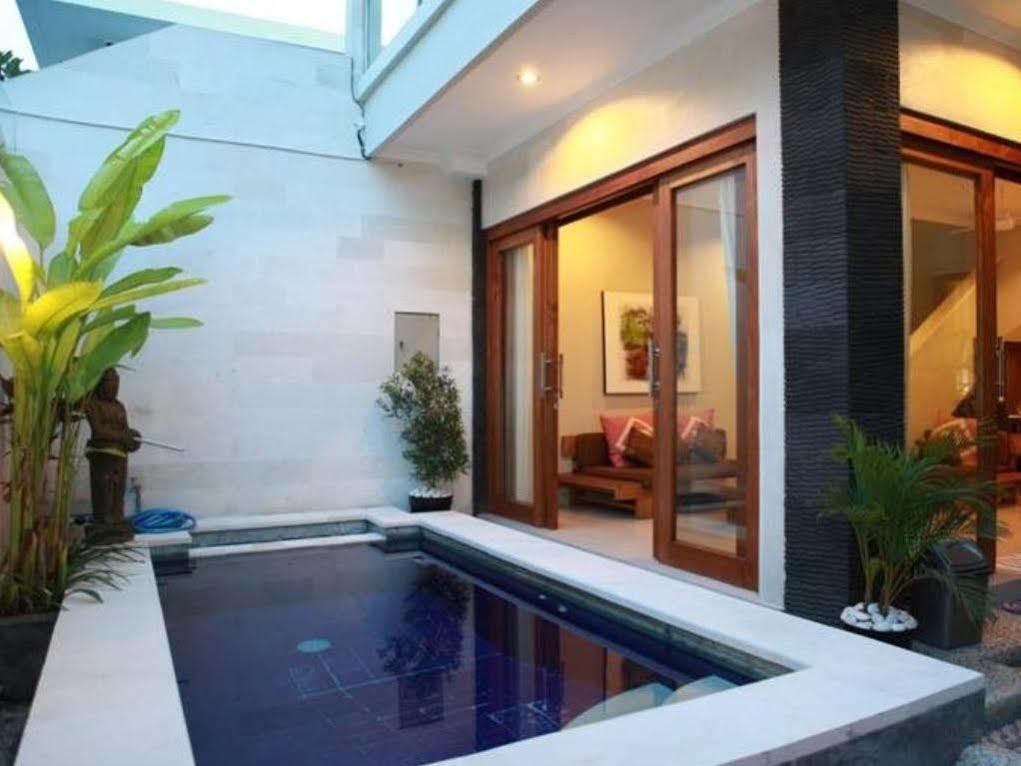 Villa Anyelir Σεμινιάκ Εξωτερικό φωτογραφία